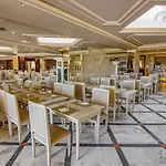 Riadh Palms- Resort & Spa